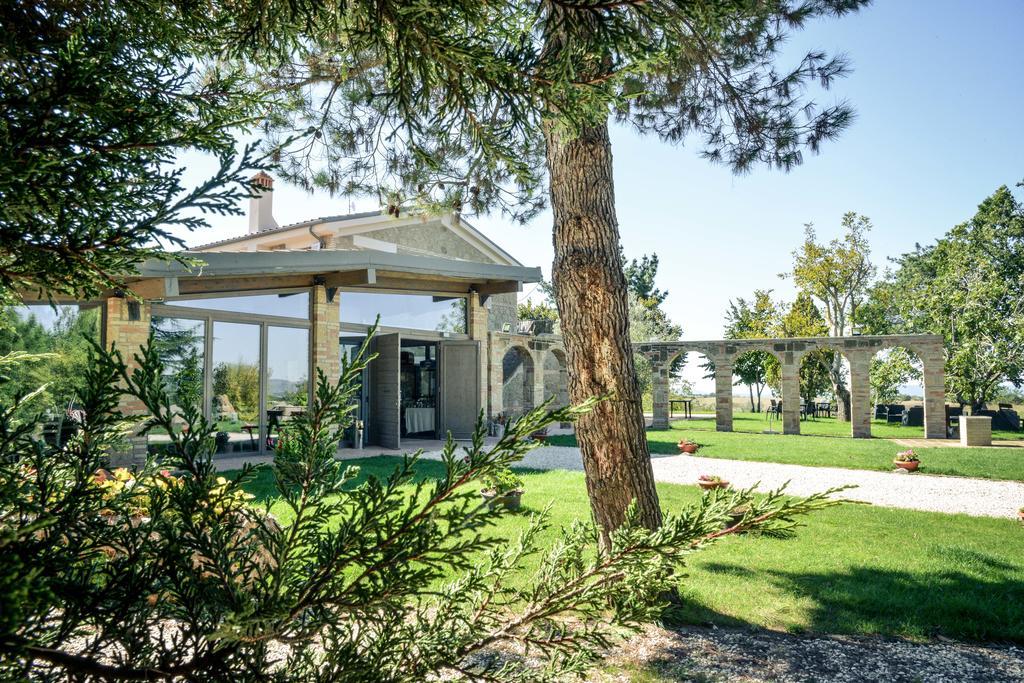 Agriturismo La Collina 皮蒂利亚诺 外观 照片